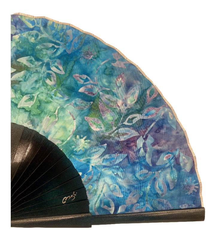 Abanico de madera de abedul con tela pintada