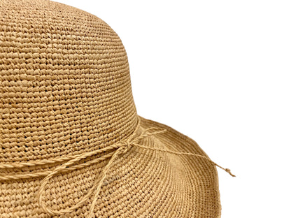 Sombrero de rafia con lazo plegable
