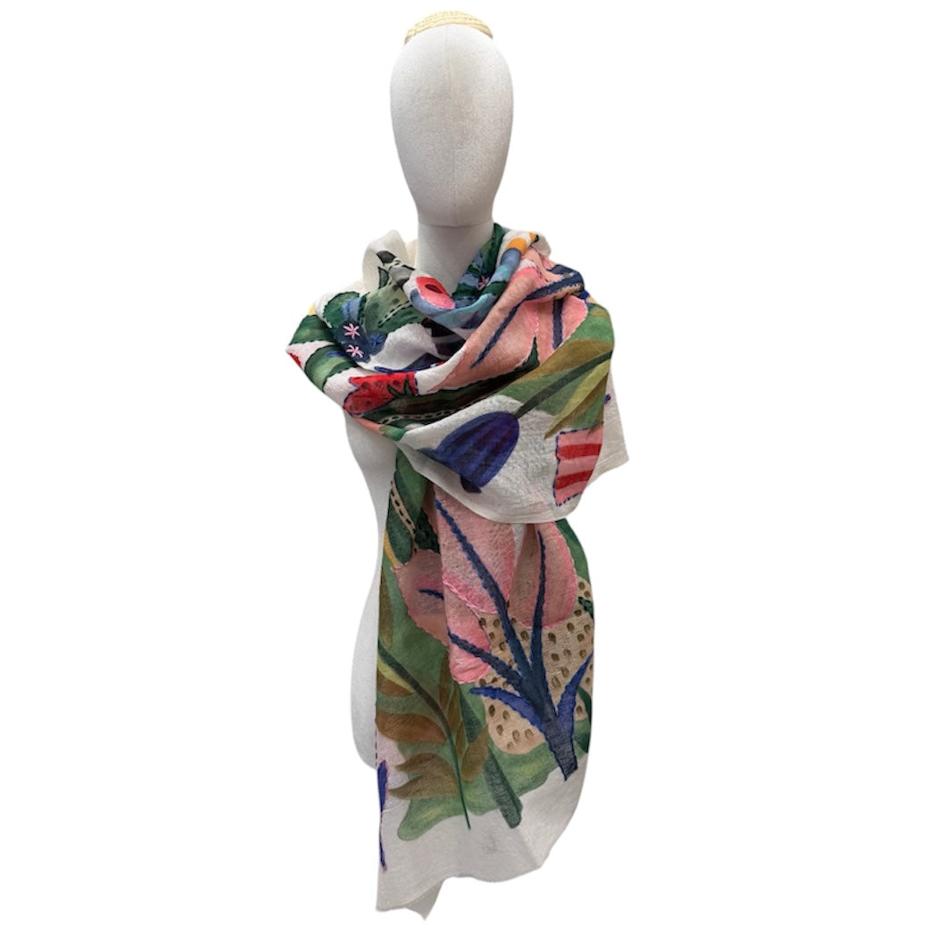 HAND-EMBROIDERED & HAND-PAINTED LINEN