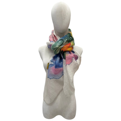 HAND-EMBROIDERED & HAND-PAINTED LINEN