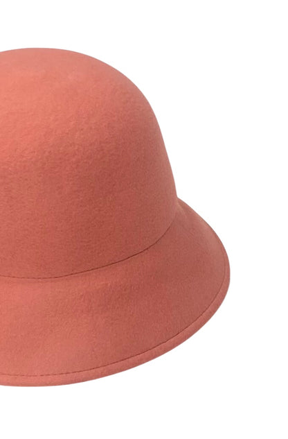 CLOCHE